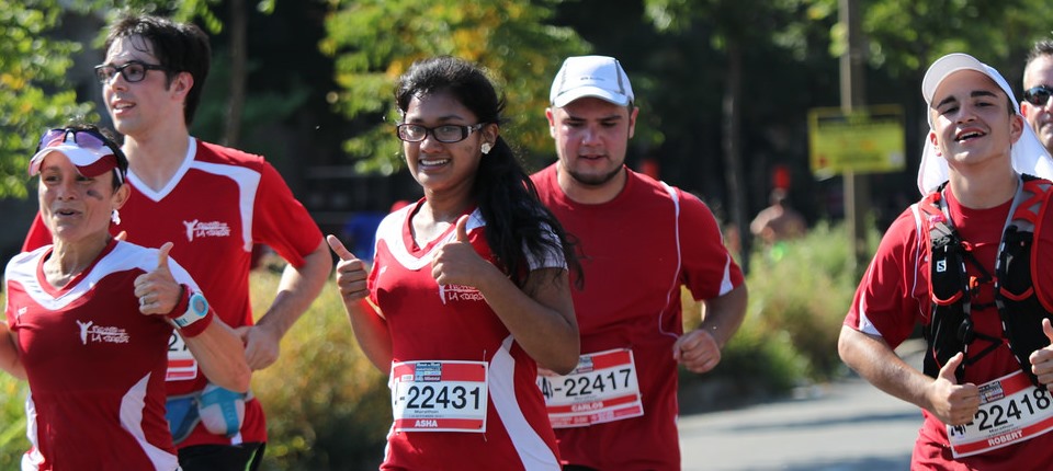 Slider_accueil_Marathon-2014_arrivee-Asha-et-gr-2_960x430